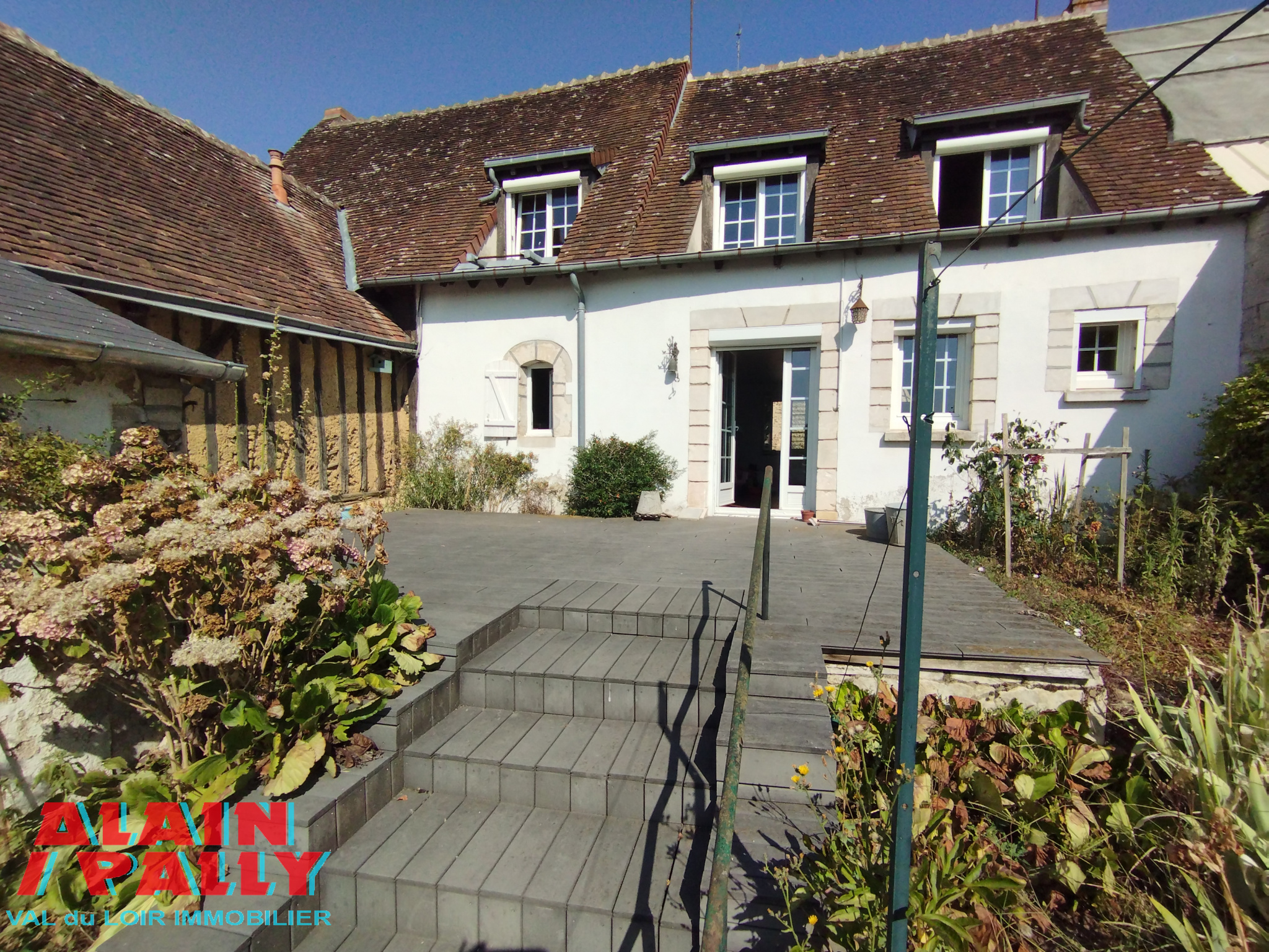Ouest CLOYES, jolie maison de village